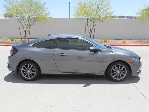 Used 2020 Honda Civic EX image 4