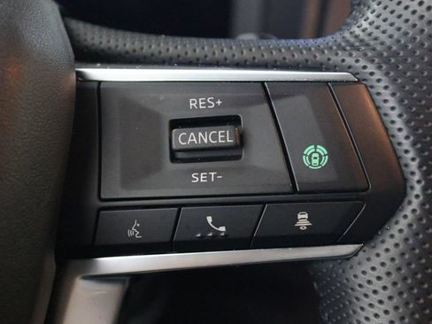 Used 2024 Mitsubishi Outlander SE AWD/4WD image 25