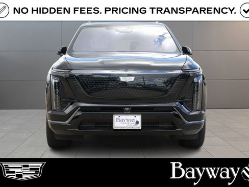 Used 2026 Cadillac Vistiq Sport AWD/4WD image 2