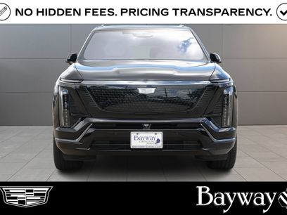 Used 2026 Cadillac Vistiq Luxury