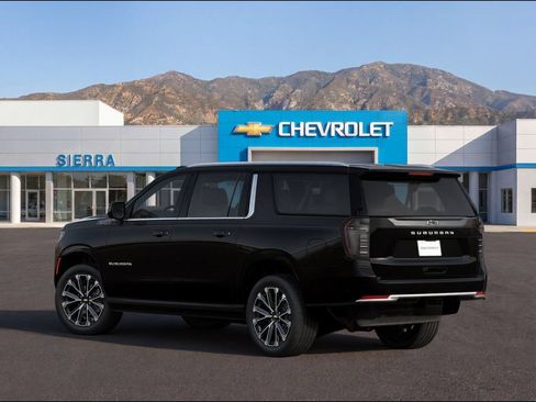 New 2026 Chevrolet Suburban High Country AWD/4WD image 3