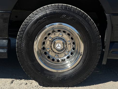 Used 2024 Mercedes-Benz Sprinter 3500 image 80