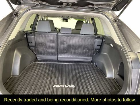 Used 2024 Toyota RAV4 XLE AWD/4WD image 8