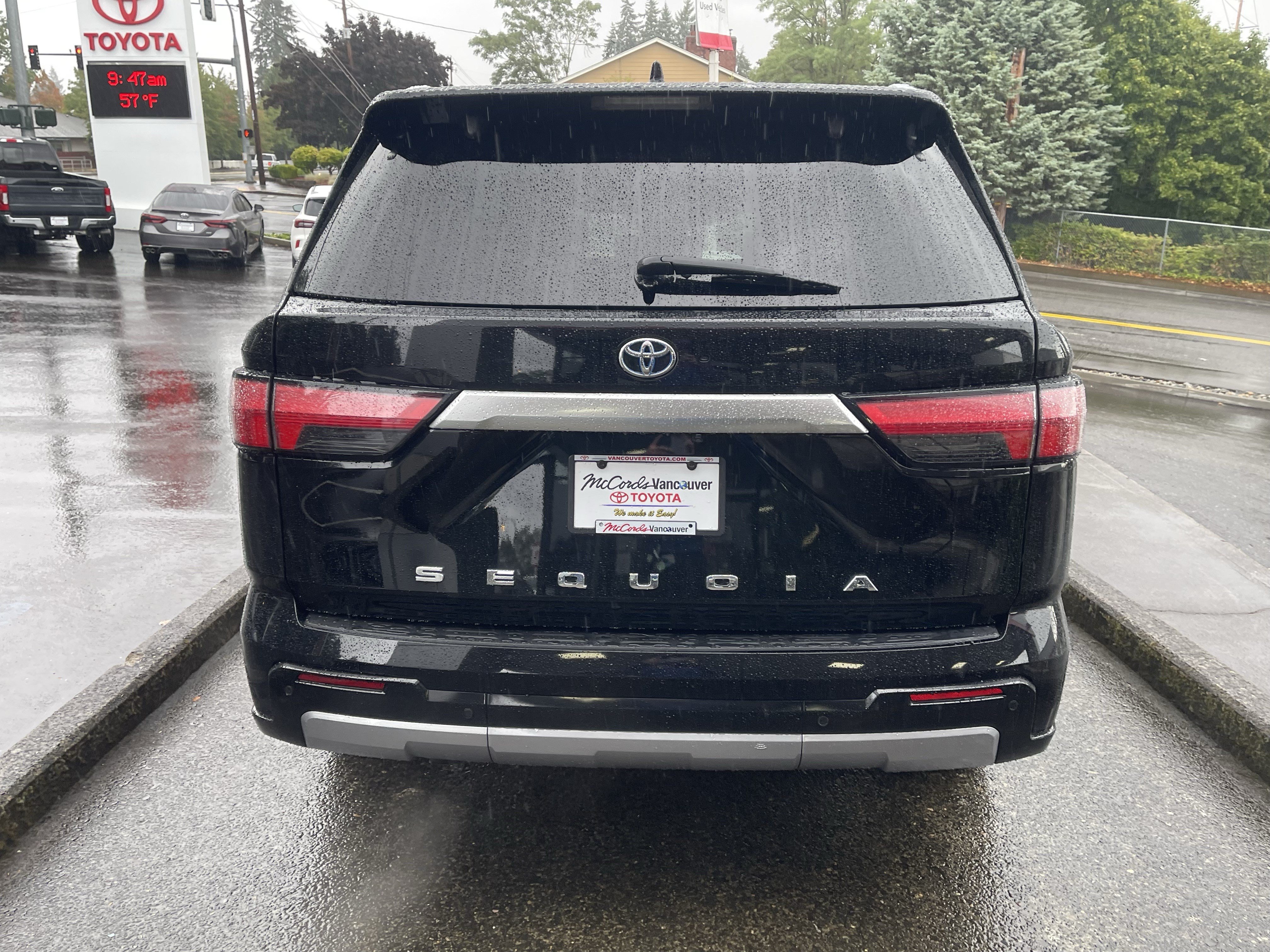 Certified 2023 Toyota Sequoia Capstone AWD/4WD image 6
