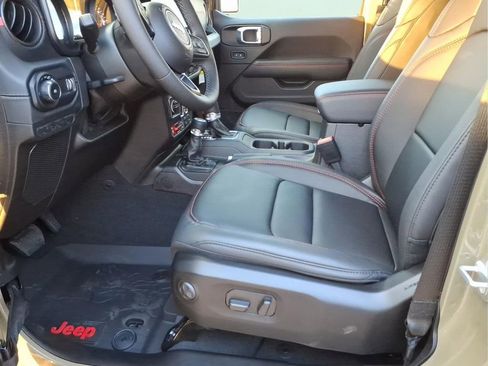 New 2026 Jeep Wrangler Unlimited Rubicon AWD/4WD image 11