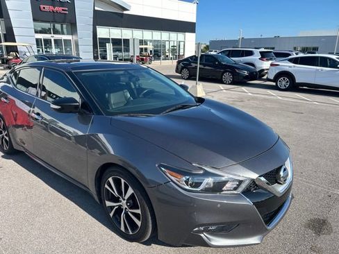 Used 2017 Nissan Maxima 3.5 SL FWD image 2