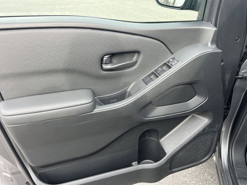 Certified 2024 Nissan Frontier S w/ Technology Package image 9