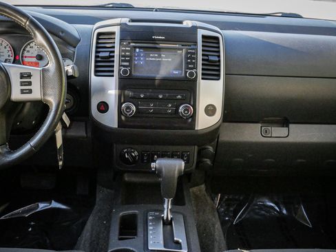 Used 2015 Nissan Xterra PRO-4X image 28