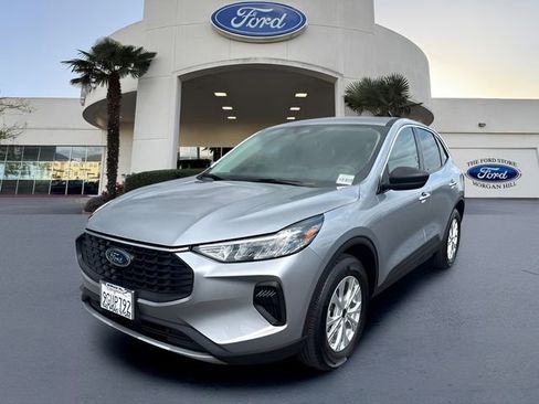 Certified 2023 Ford Escape Active AWD/4WD image 1