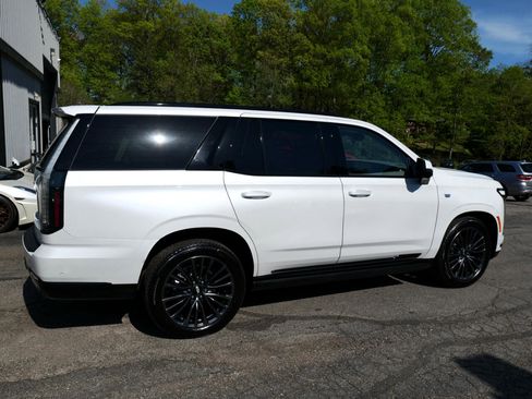 Used 2025 Cadillac Escalade Sport Platinum w/ LPO, Floor Liner Package image 5