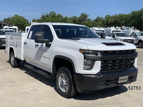 Used 2023 Chevrolet Silverado 2500 W/T w/ WT Convenience Package AWD/4WD image 3