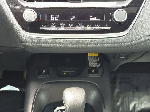 Used 2024 Toyota Corolla XSE image 32