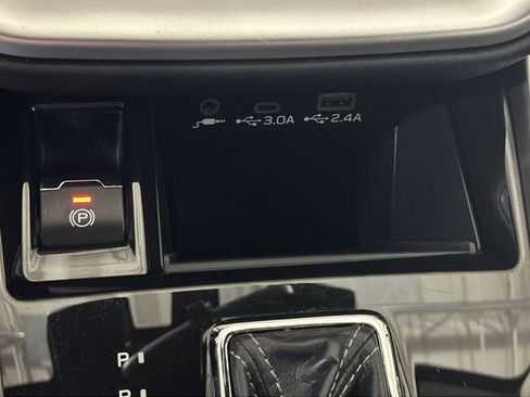 Used 2023 Subaru Outback Premium image 26