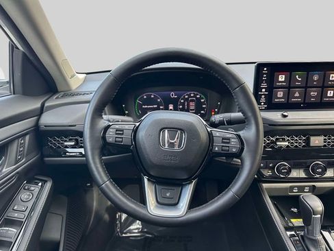 Certified 2025 Honda Accord Touring image 11
