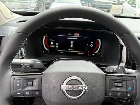 New 2026 Nissan Pathfinder SL w/ SL Premium Package AWD/4WD image 13