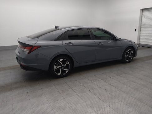 Used 2023 Hyundai Elantra SEL w/ Convenience Package FWD image 11