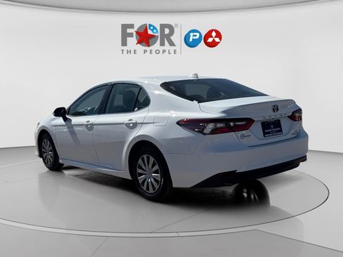 Used 2023 Toyota Camry LE image 6