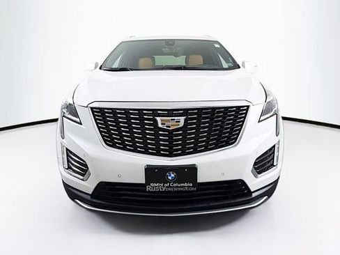 Used 2020 Cadillac XT5 Premium Luxury AWD/4WD image 2