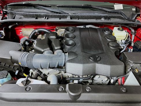 Certified 2021 Toyota 4Runner SR5 image 27