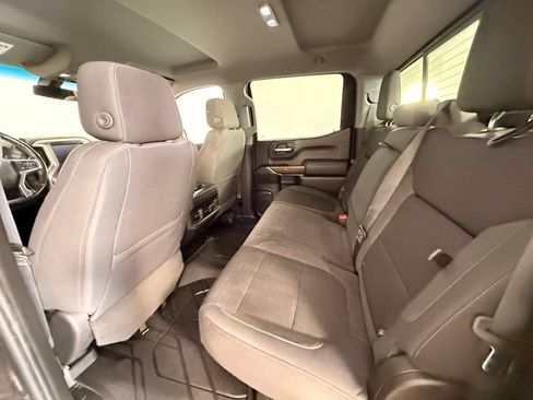 Used 2019 Chevrolet Silverado 1500 LT Trail Boss AWD/4WD image 17