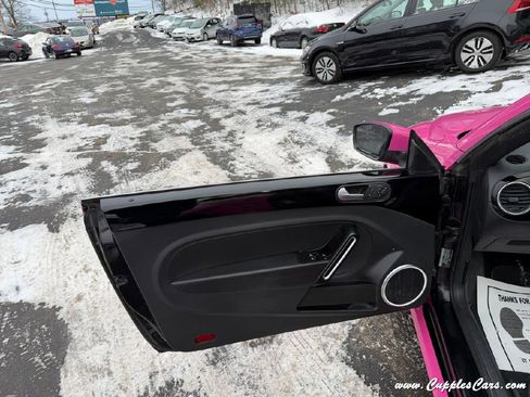 Used 2014 Volkswagen Beetle 1.8T image 5