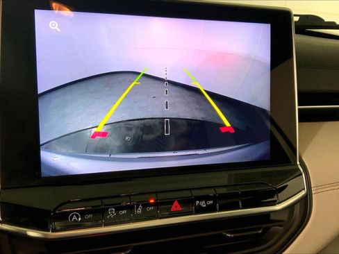 Used 2025 Jeep Compass Limited image 21