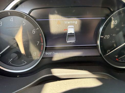 Used 2020 Nissan Titan SV w/ SV Convenience Package RWD image 5
