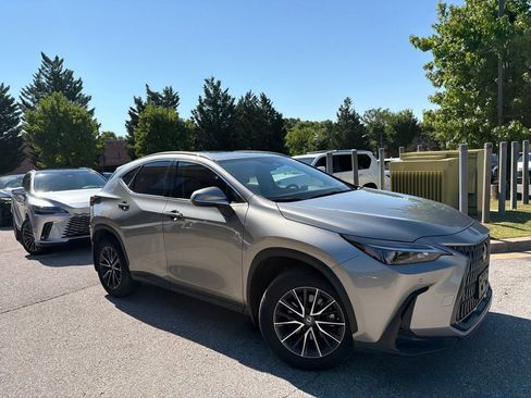 Used 2024 Lexus NX 350 AWD image 10