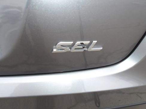 Used 2019 Mitsubishi Eclipse Cross image 9