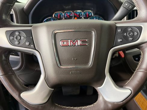 Used 2018 GMC Sierra 1500 SLT w/ SLT Premium Package AWD/4WD image 16