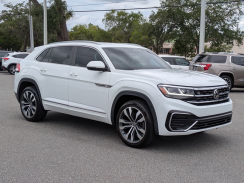 Used 2020 Volkswagen Atlas Cross Sport SEL R-Line AWD/4WD image 2