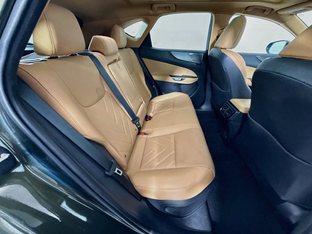 Certified 2025 Lexus NX 350h AWD w/ Accessory Package (Z2) image 29