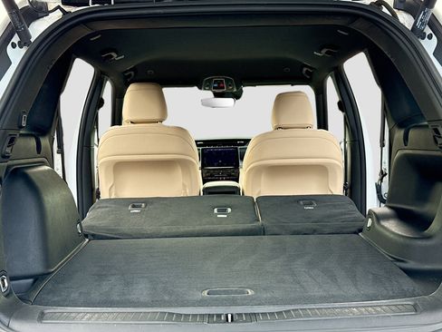 Used 2023 Jeep Grand Cherokee Limited image 7