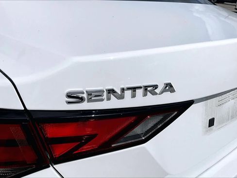 Used 2024 Nissan Sentra SV FWD image 29