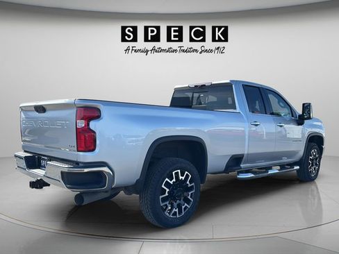 Used 2020 Chevrolet Silverado 2500 LTZ w/ LTZ Premium Package AWD/4WD image 5