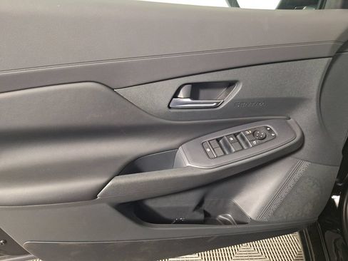Used 2026 Nissan Sentra SV w/ SV Convenience Package FWD image 30