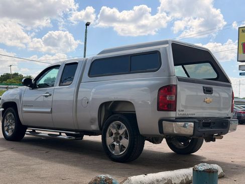 Used 2011 Chevrolet Silverado 1500 LT w/ Regional Value Package RWD image 5