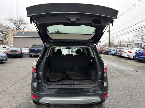 Used 2018 Ford Escape SE image 13