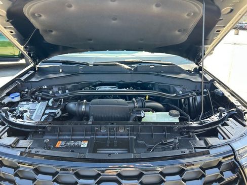 Used 2025 Ford Explorer ST AWD/4WD image 29