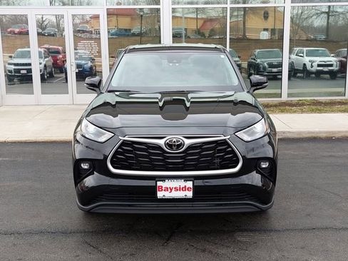 Certified 2024 Toyota Highlander LE image 5