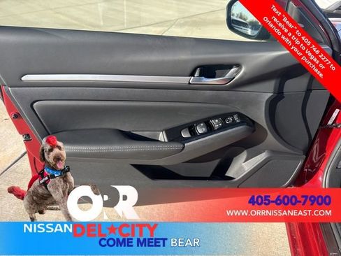 New 2025 Nissan Altima 2.5 SL image 15