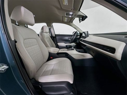 Certified 2025 Honda HR-V LX image 6