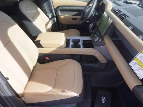 New 2026 Land Rover Defender 110 V8 image 23