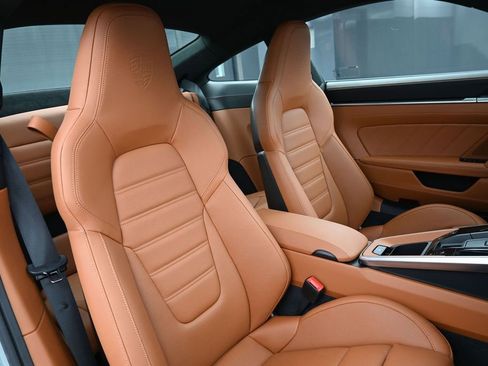 Certified 2026 Porsche 911 Carrera GTS RWD image 29