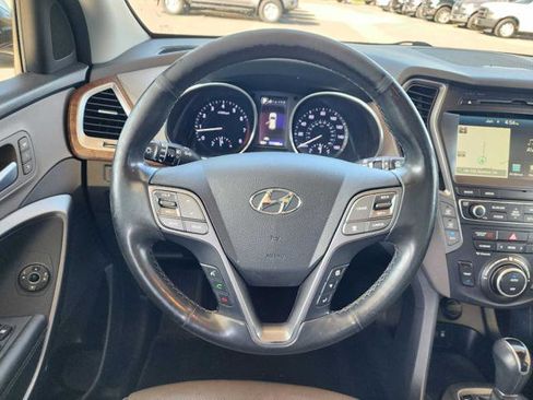 Used 2017 Hyundai Santa Fe Limited AWD/4WD image 22