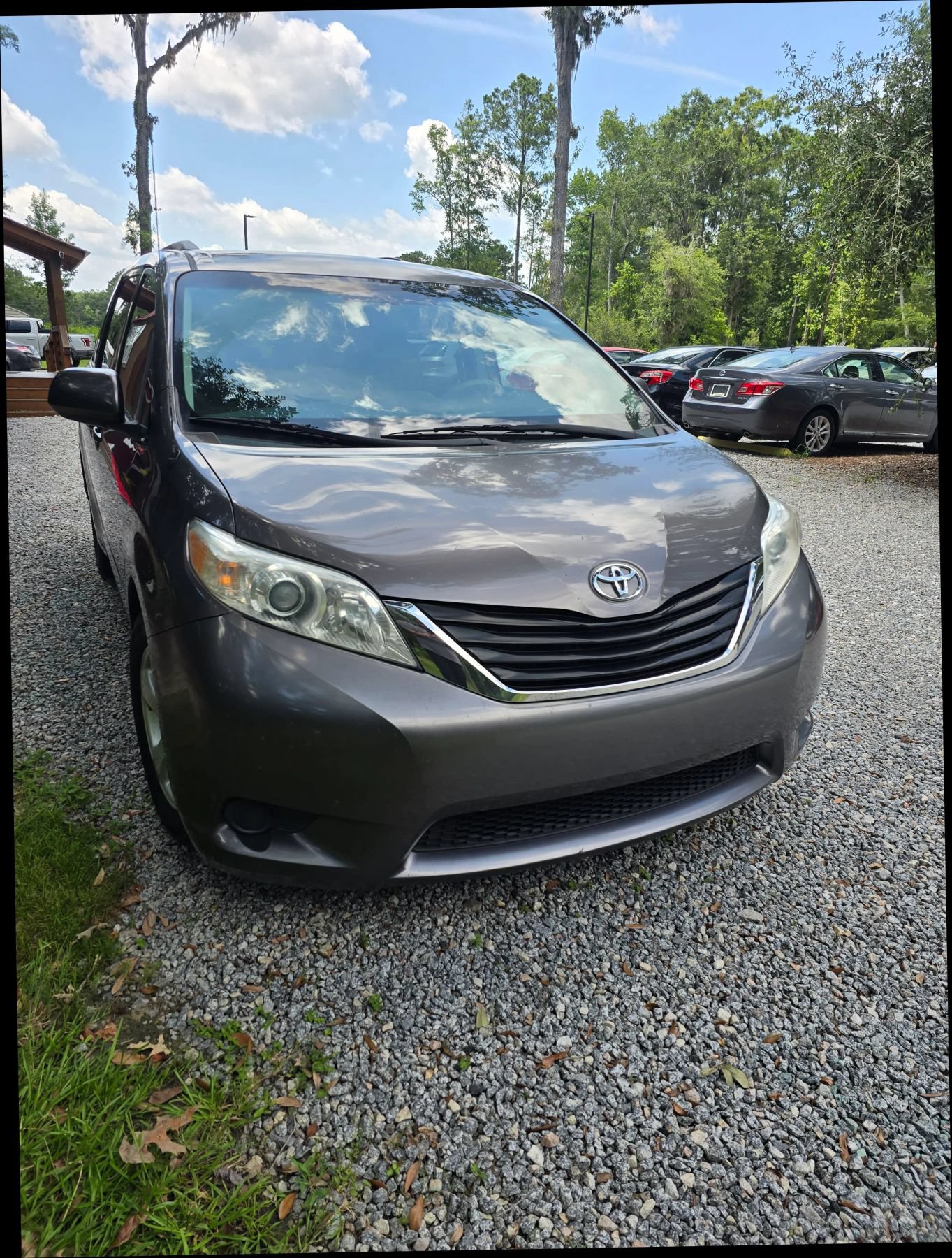 Used 2014 Toyota Sienna LE FWD image 3