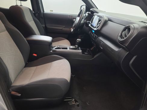 Used 2023 Toyota Tacoma TRD Sport image 15