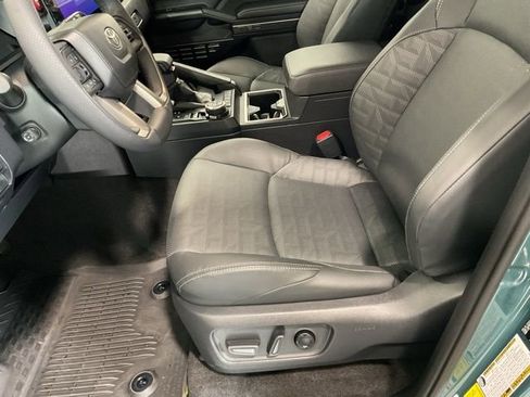 Used 2026 Toyota 4Runner TRD Off-Road Premium AWD/4WD image 10