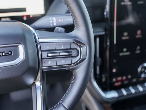 Certified 2025 GMC Yukon Denali image 16