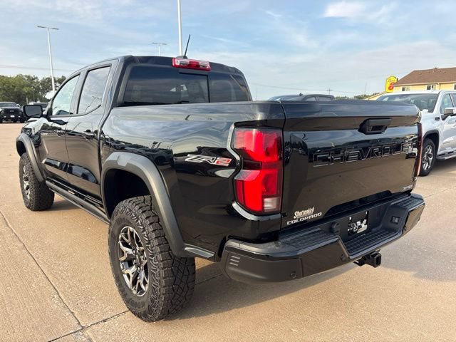 New 2026 Chevrolet Colorado ZR2 w/ Technology Package AWD/4WD image 6